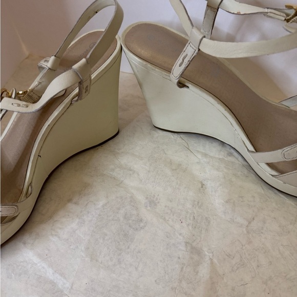 Summer Ready! Women’s Cream Leather Wedges by Rockport. Size 11M - Picture 6 of 16